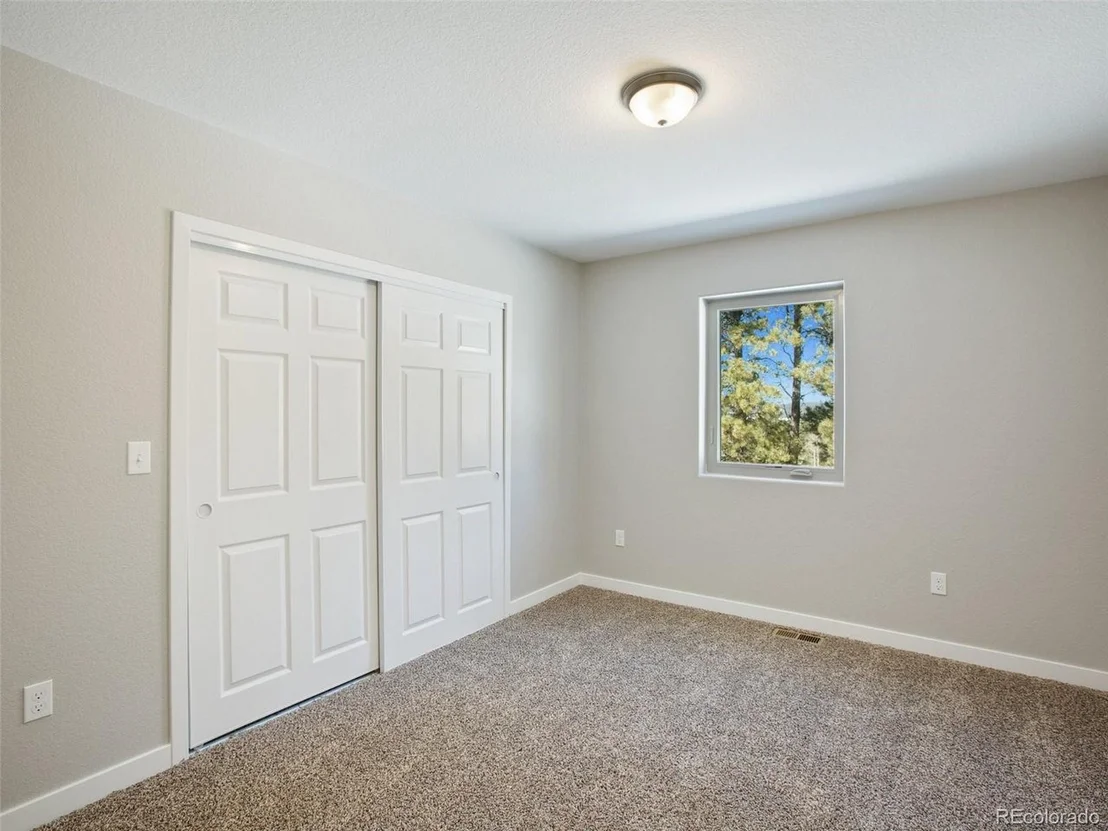 Photo of 96 Cameron Cir
