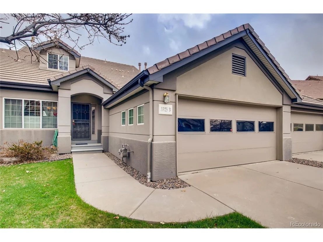 Photo of Unit B at 3325 W 111th Loop