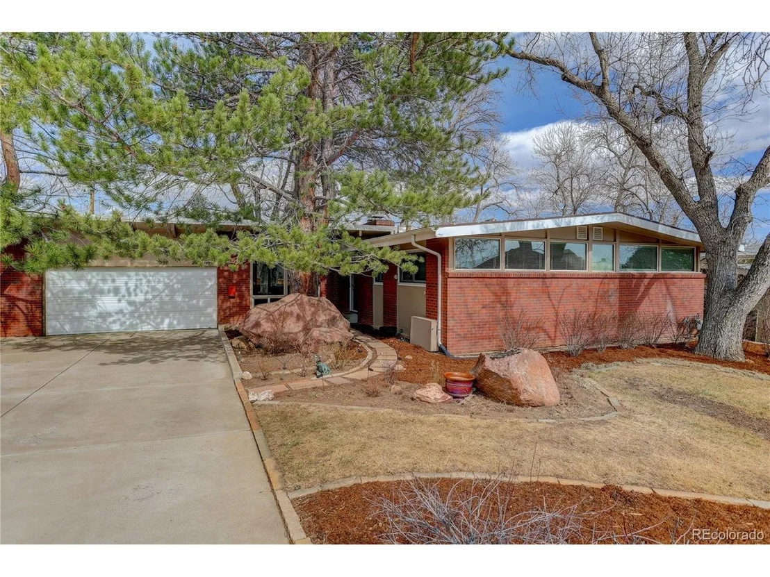 Photo of 2795 Vassar Dr