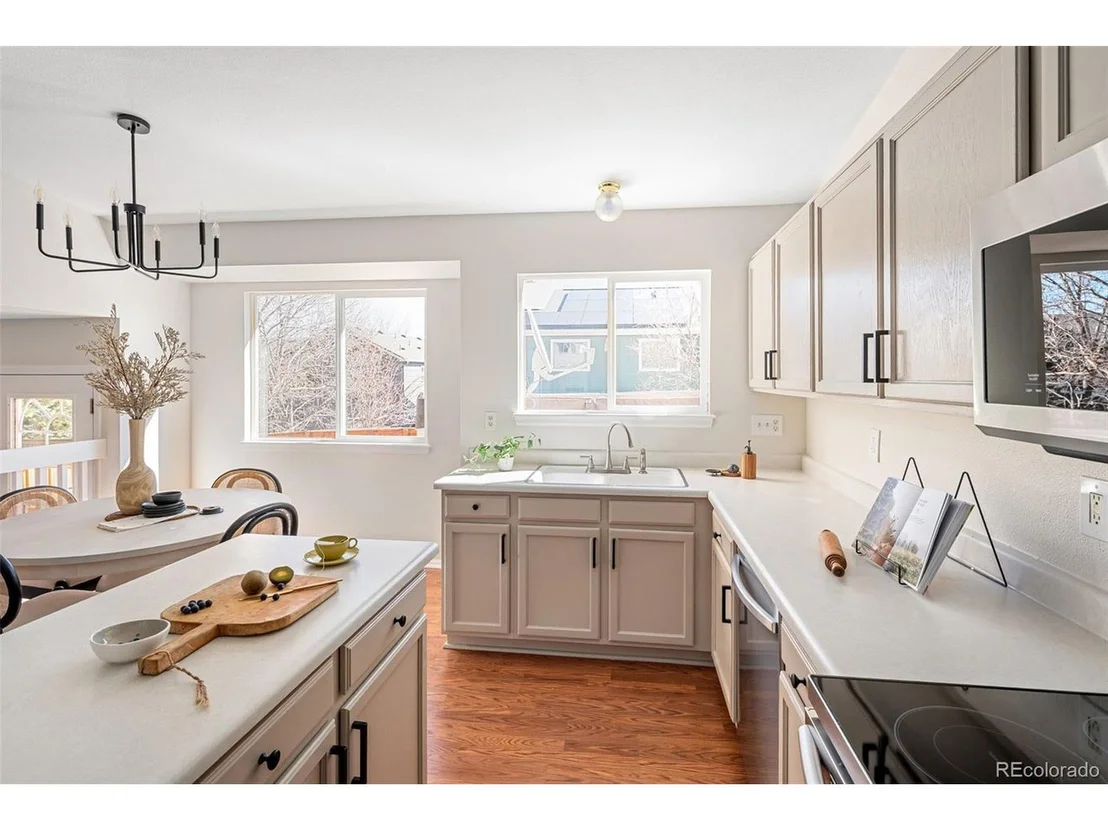 Photo of 9741 Moss Rose Cir