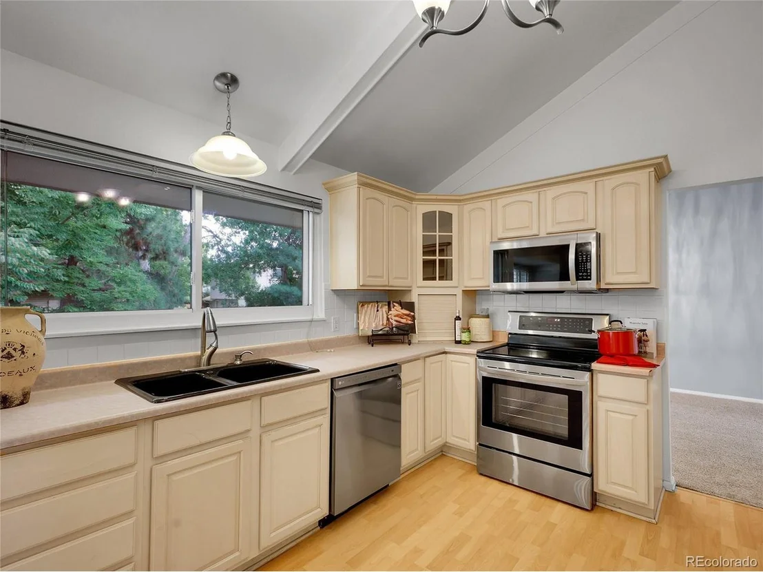 Photo of 4046 S Reading Way