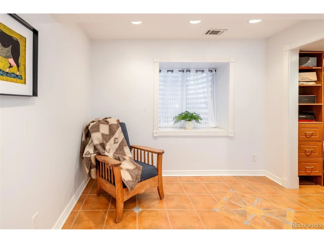 Photo of 3349 Bryant St