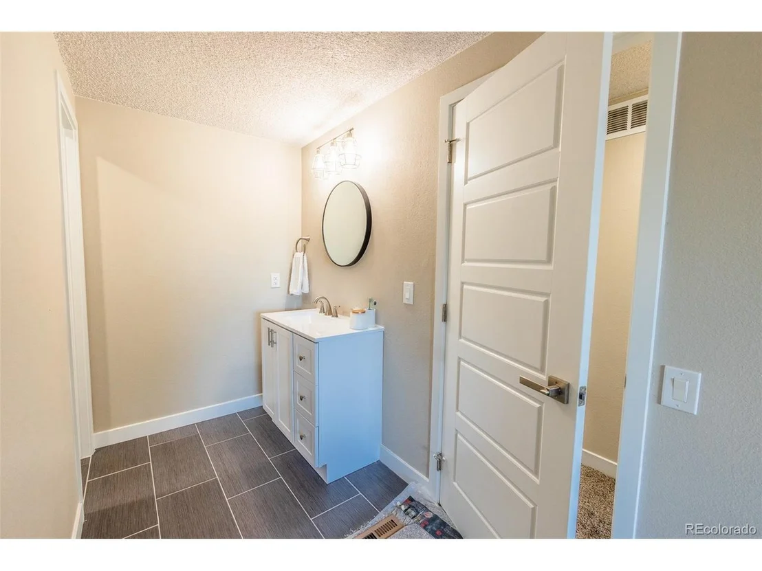 Photo of 8744 Independence Way