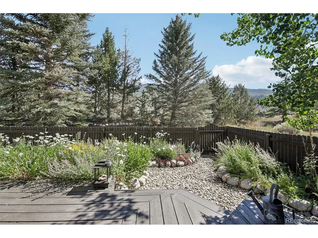 Photo of 102 Blue Grouse Ln