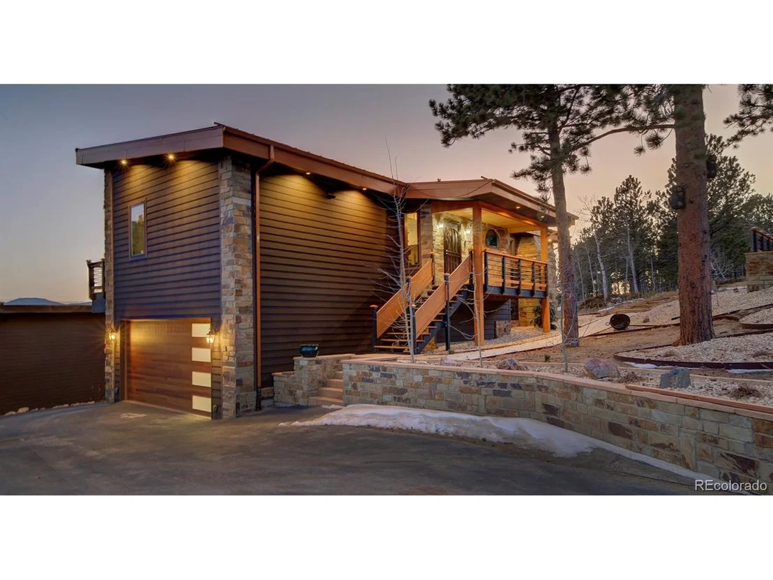 Photo of 94 Crest View Dr
