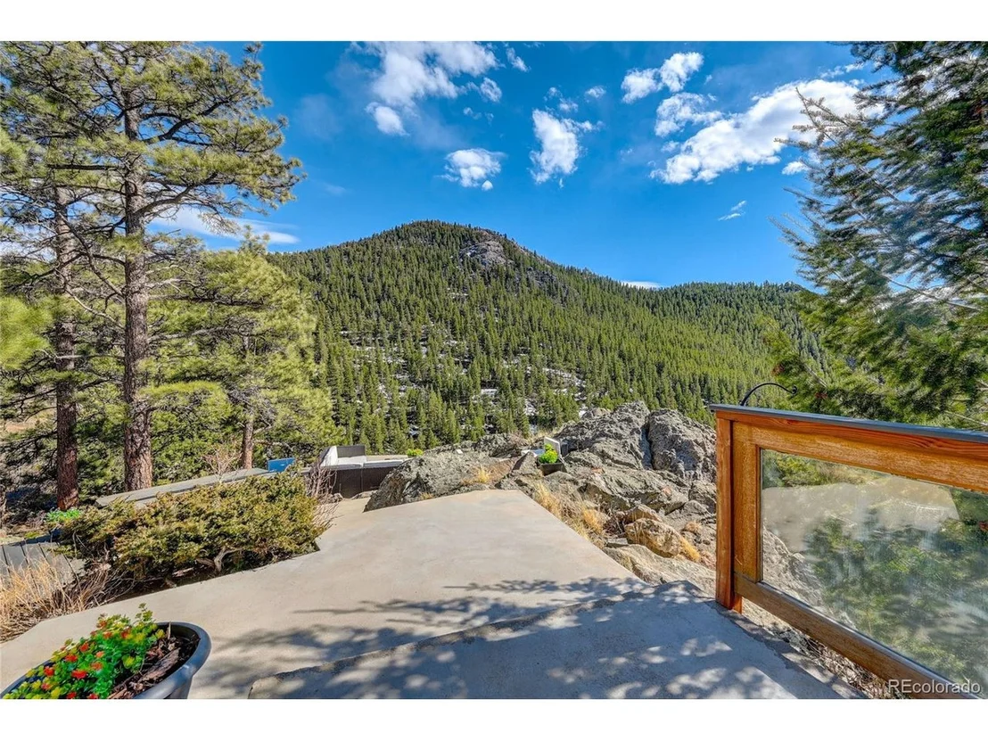 Photo of 632 Aspen Ln
