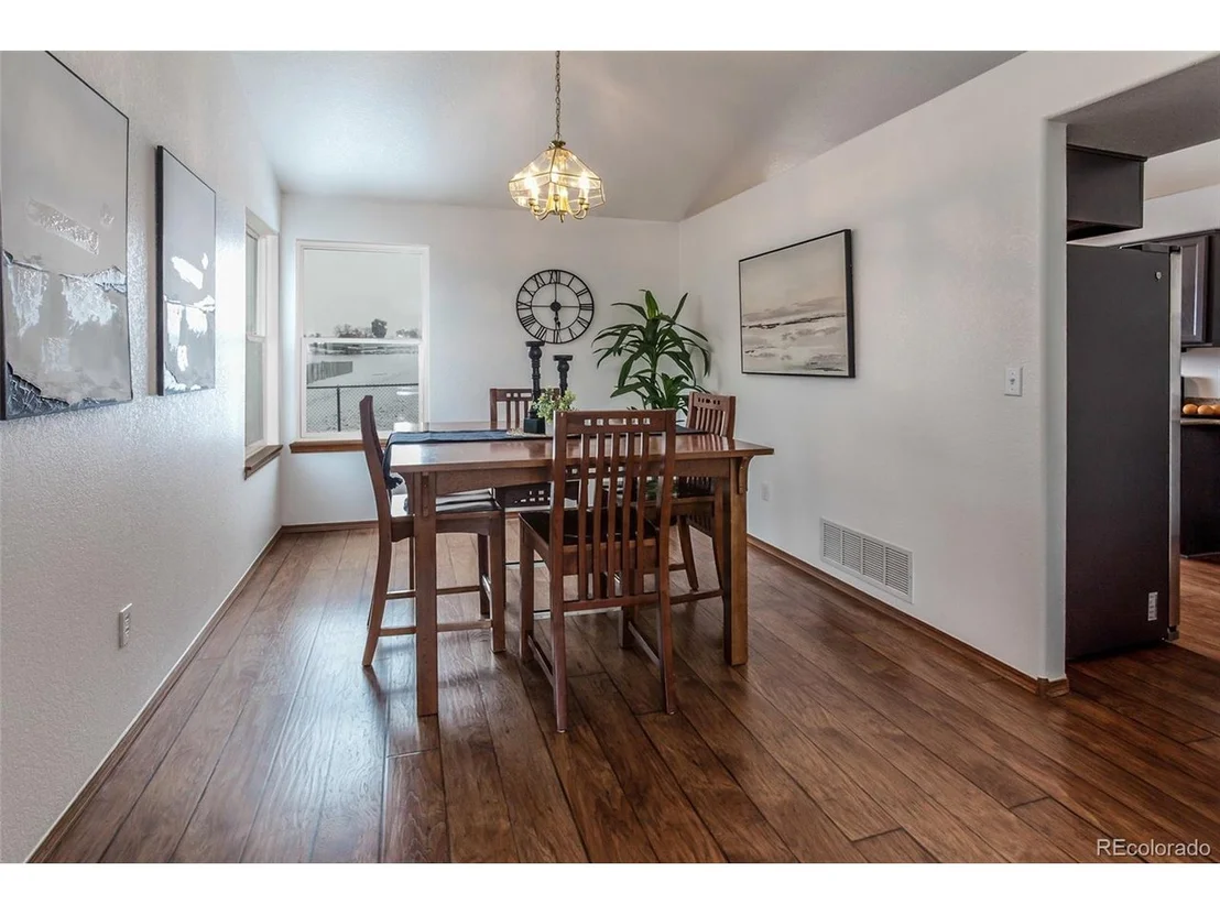 Photo of 555 Cherrywood Dr