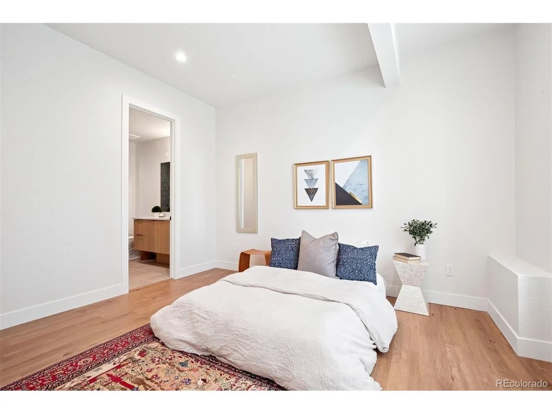 Photo of 5787 Powell Rd