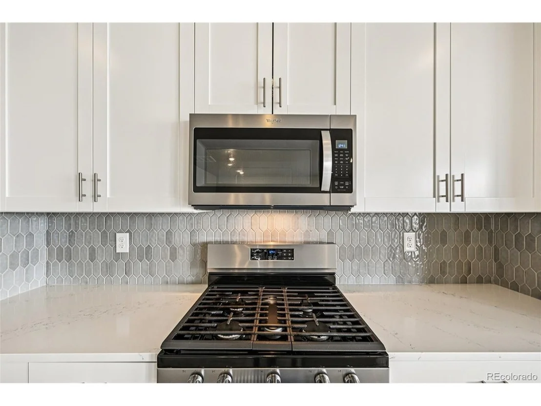 Photo of 6002 Hourglass Dr