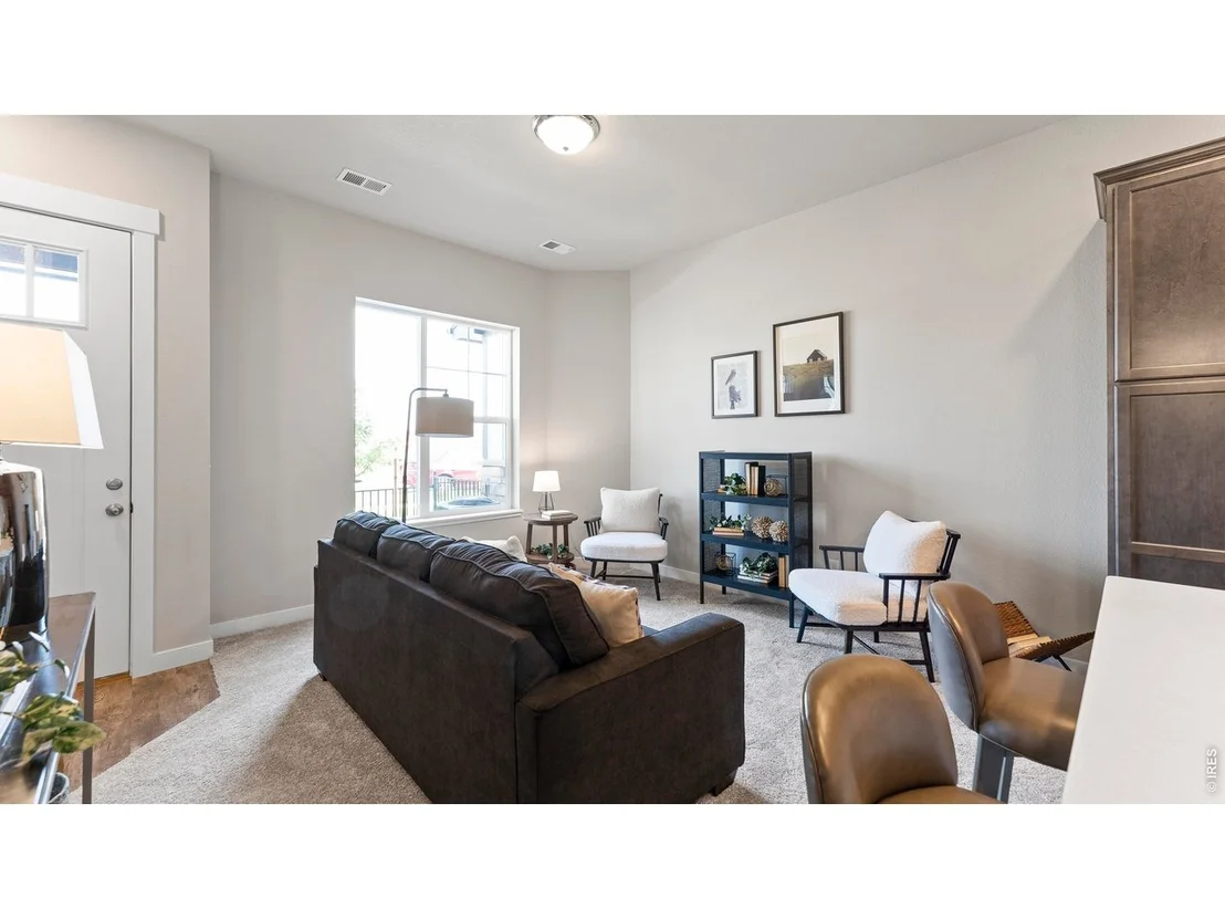 Photo of 6796 Maple Leaf Dr