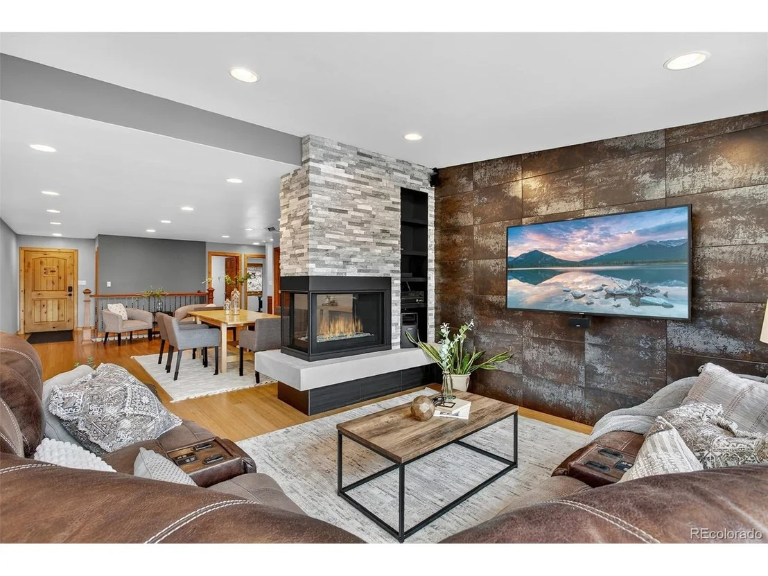 Photo of 7908 Beverly Blvd