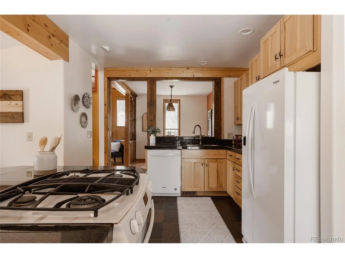 Photo of 190 Circle Dr