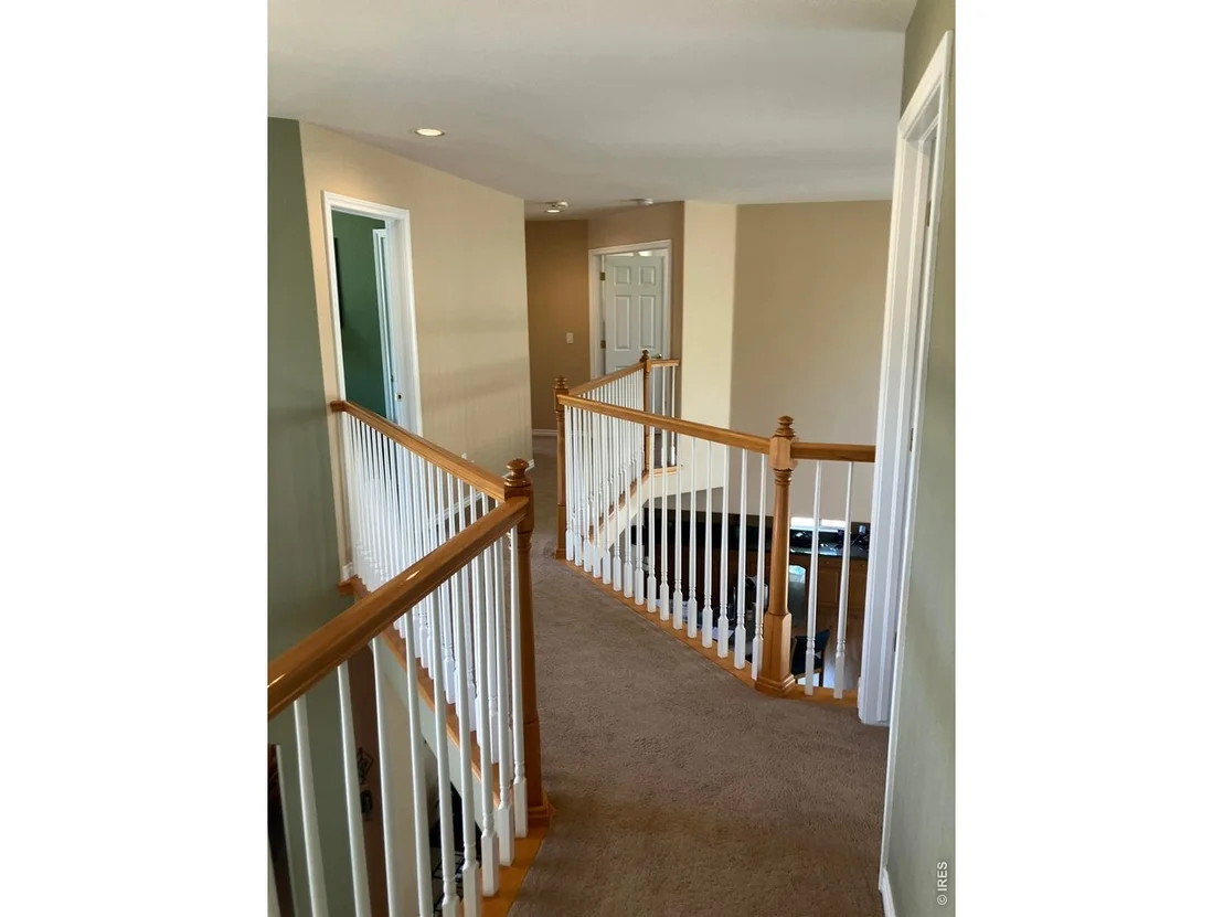 Photo of 1044 Willow Creek Cir