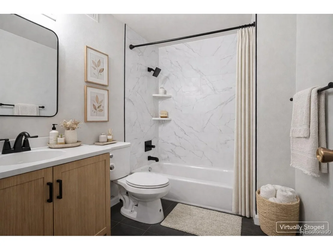 Photo of Unit 204 at 341 Wright St