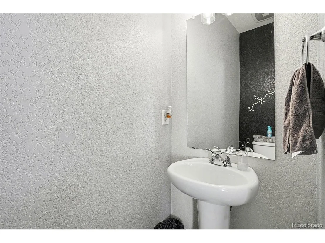 Photo of 18643 E 50th Pl