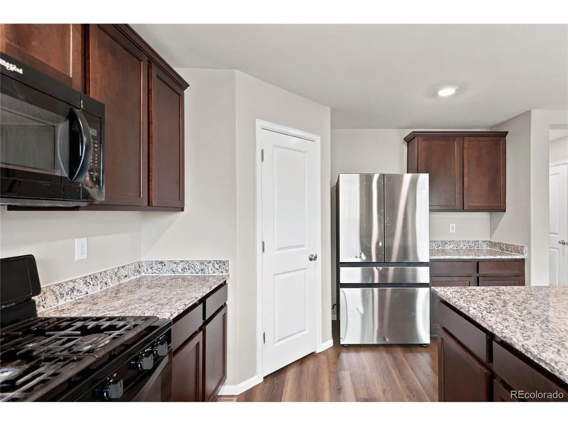 Photo of 47363 Lilac Ave