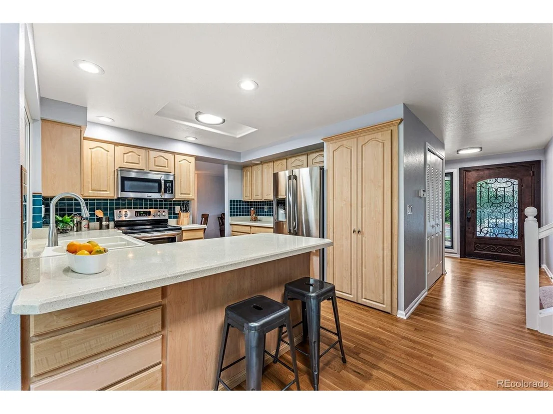 Photo of 4765 W 101st Pl