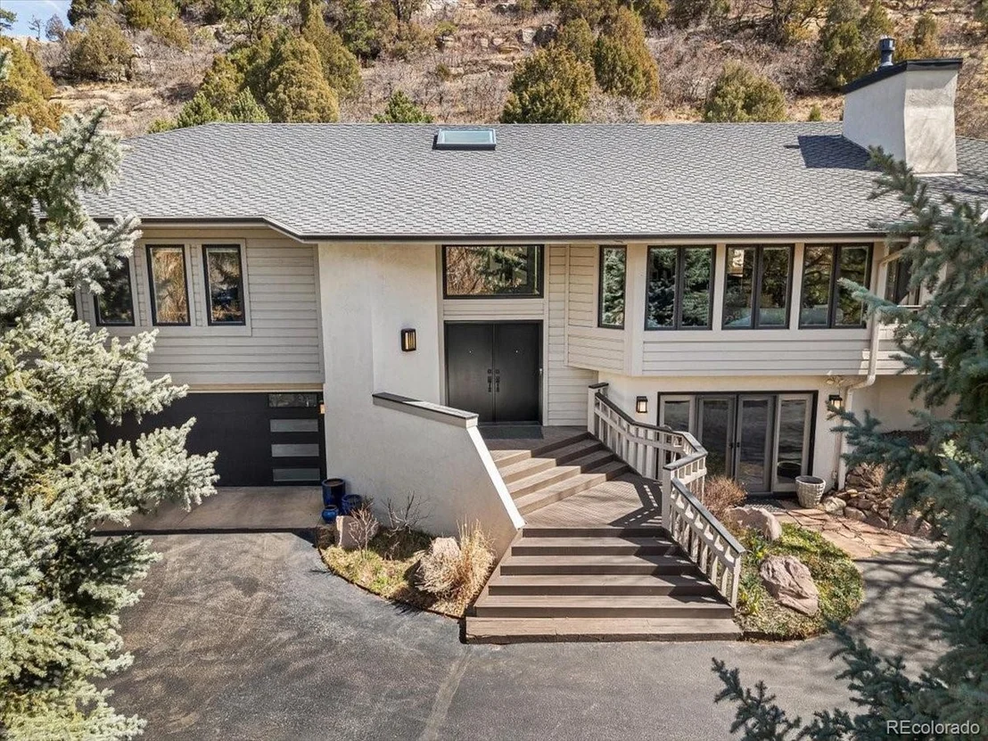Photo of 5852 Willowbrook Dr