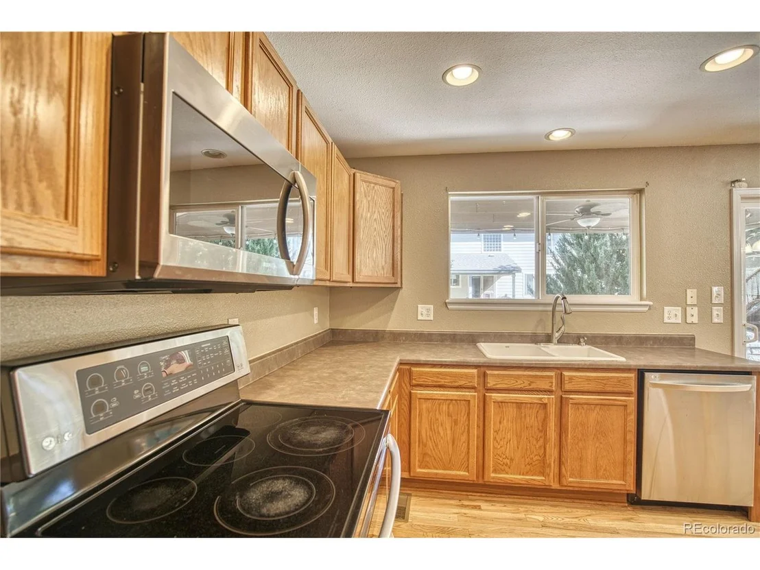 Photo of 1418 Red Mountain Dr