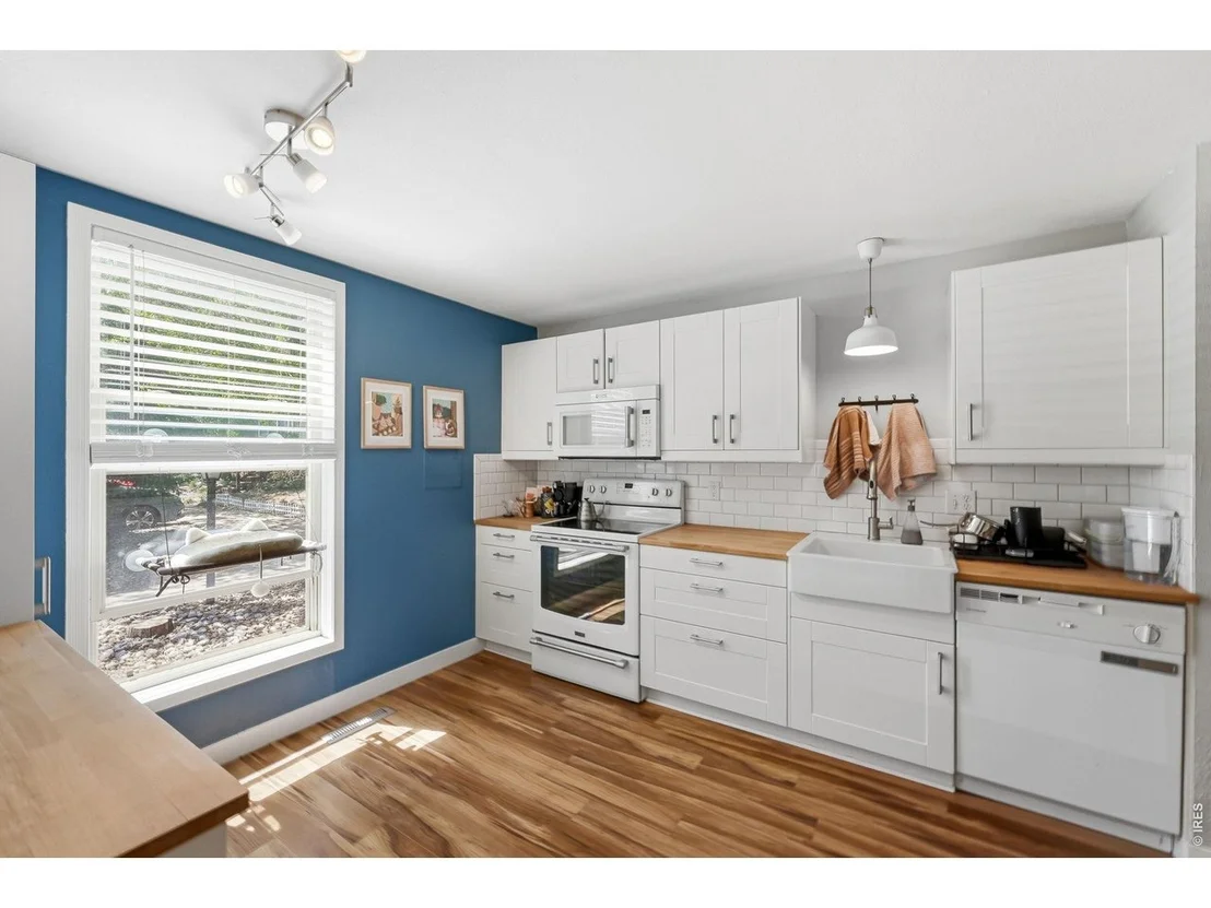 Photo of Unit B at 1185 Bear Mountain Dr