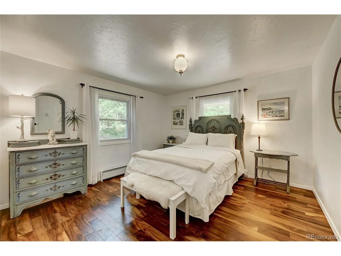 Photo of 6549 Modoc Ln