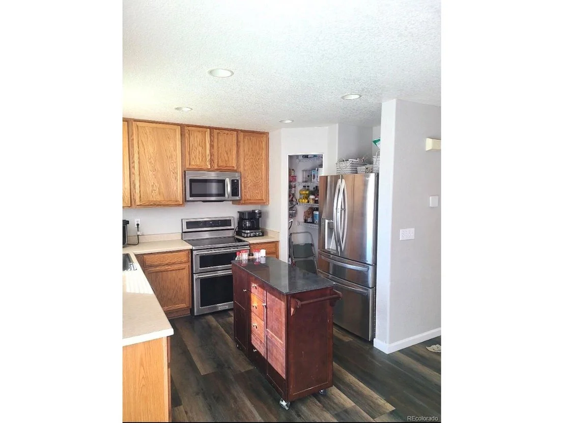 Photo of 9234 Welby Cir
