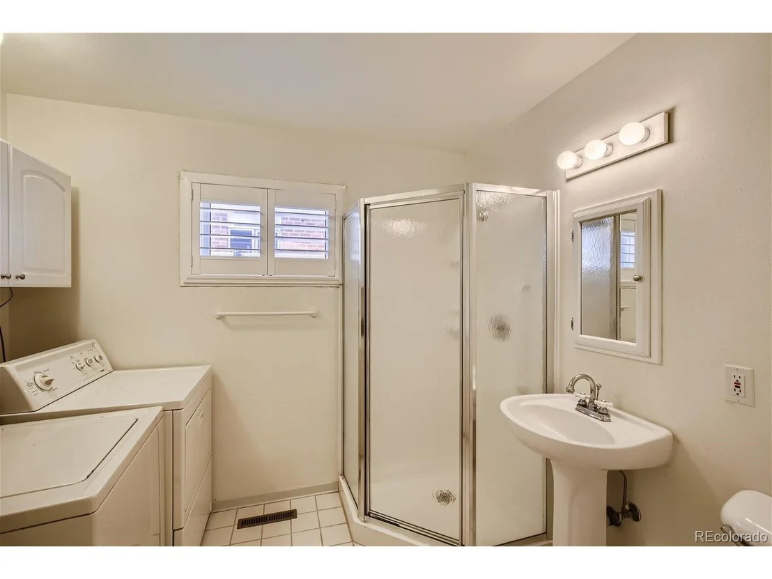 Photo of 2081 Evergreen Ave