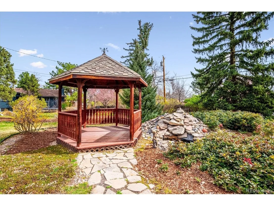 Photo of 14075 Crabapple Rd