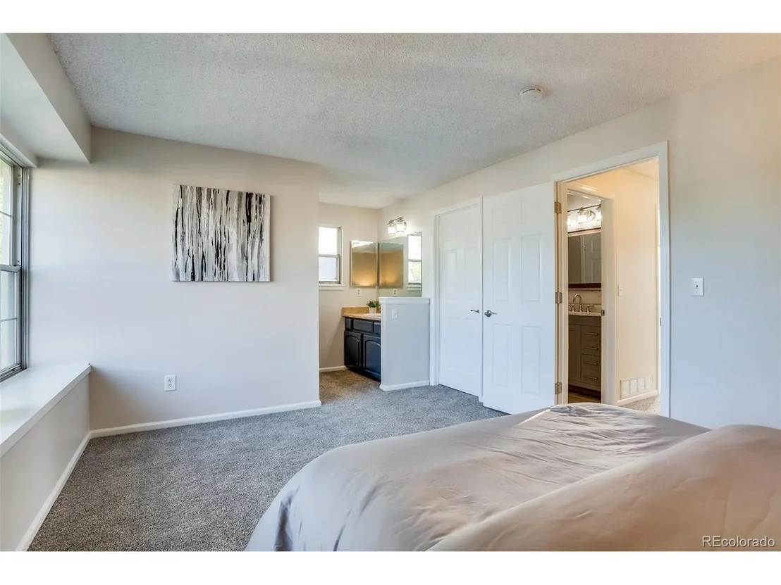 Photo of 4421 Eugene Way