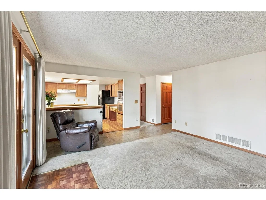 Photo of 7471 Rattlesnake Dr