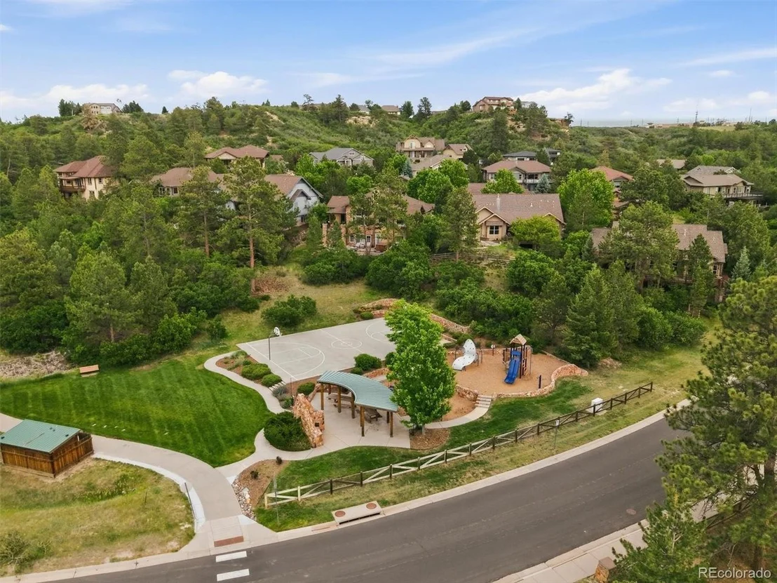 Photo of 2212 Ridgetrail Dr