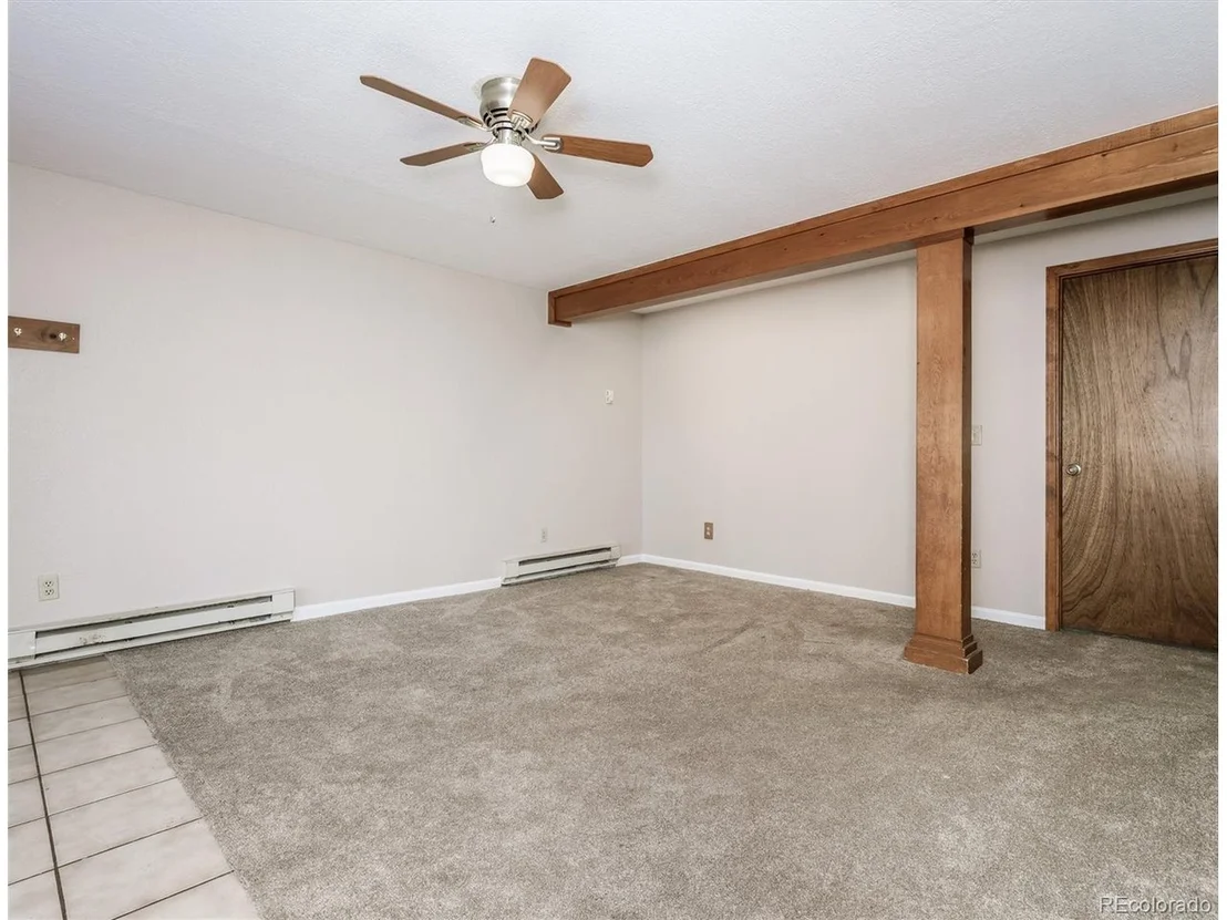 Photo of 8129 S Columbine Dr