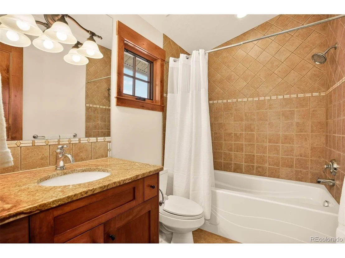 Photo of 524 Humphrey Dr