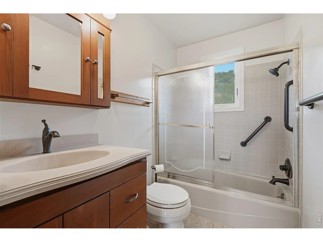 Photo of 26 Poorwill Ln