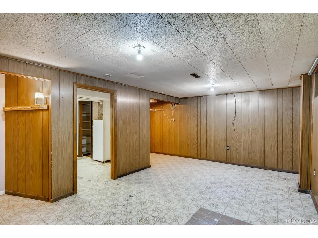 Photo of 7157 Jay St