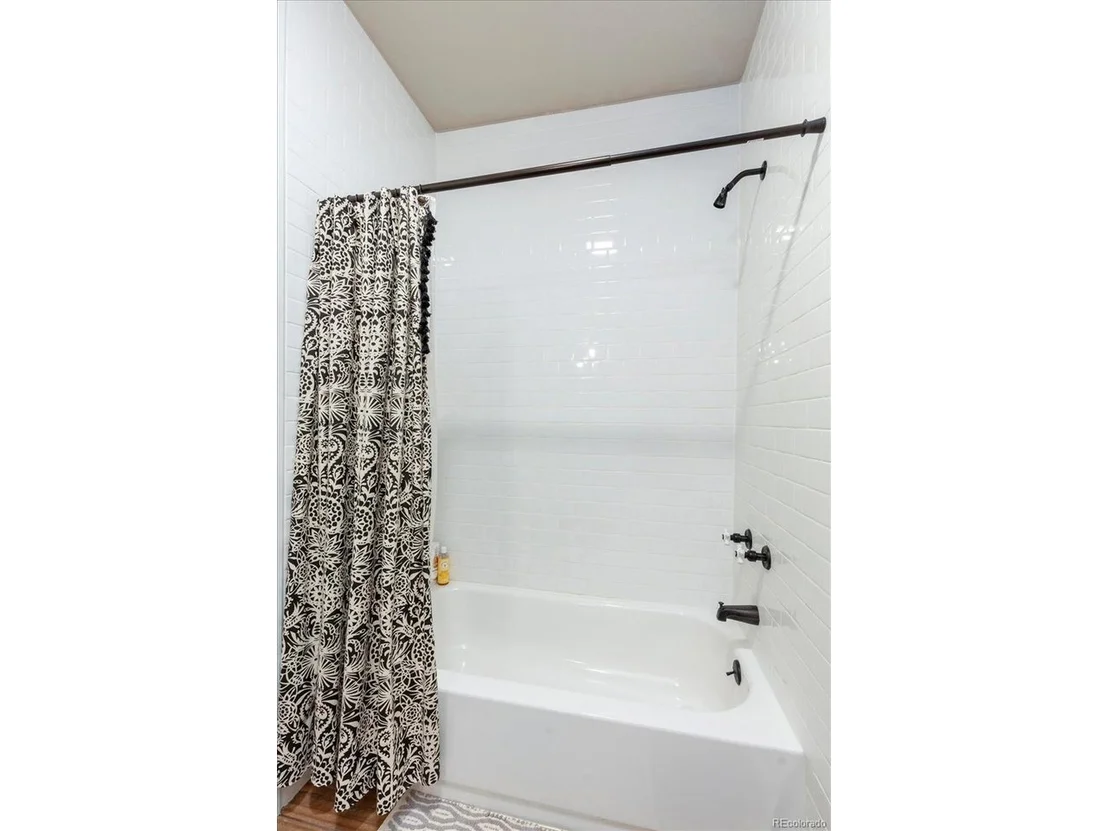 Photo of 10010 Sioux Cir