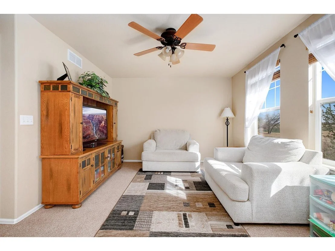 Photo of 7592 Triangle Dr
