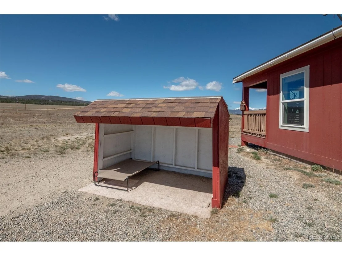 Photo of 261 Bridle Path