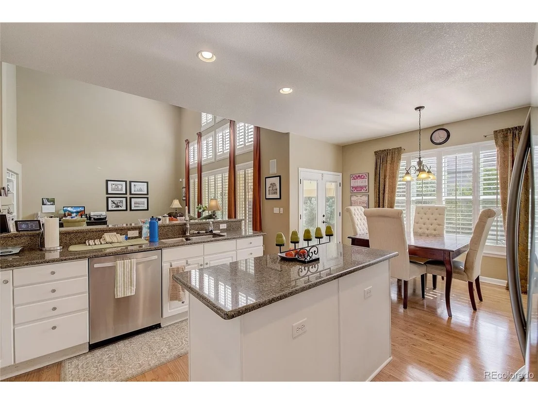 Photo of 10085 Glenstone Cir