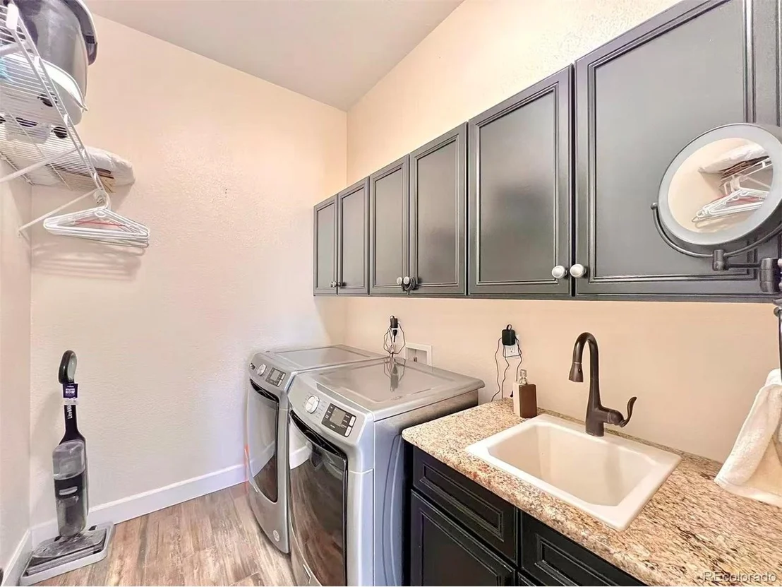 Photo of 10615 Montecito Dr