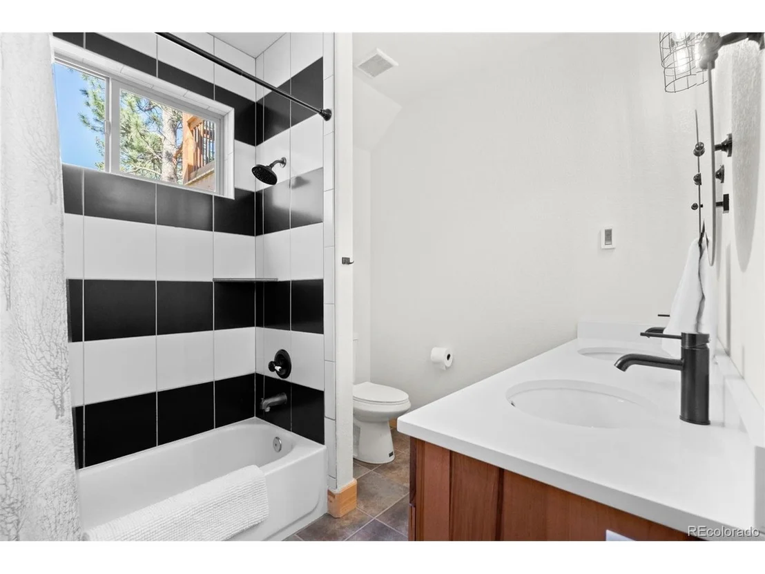 Photo of 4398 Independence Trl