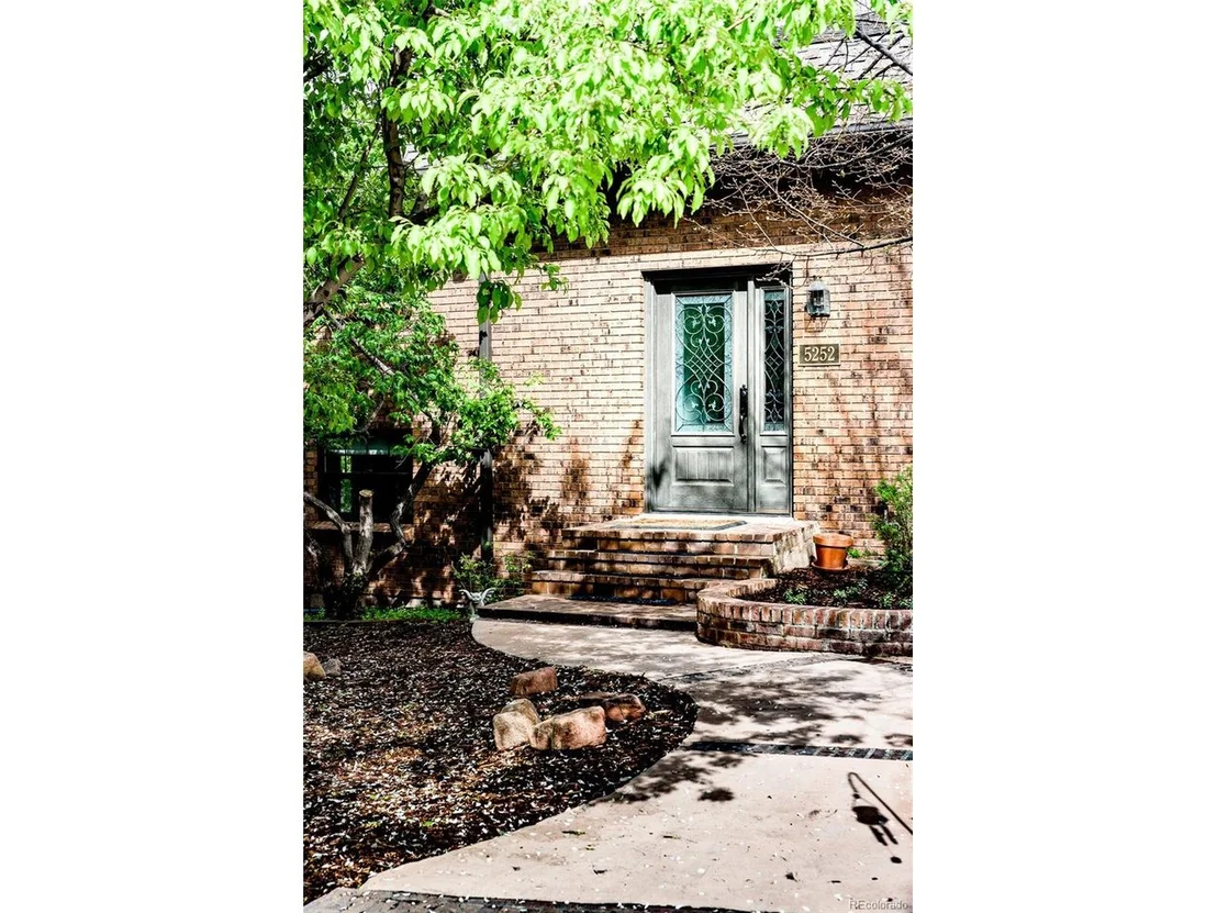 Photo of 5252 Golf Course Dr