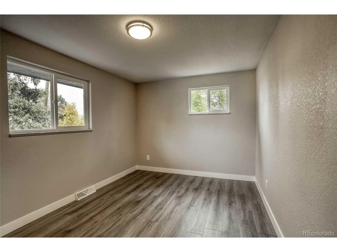 Photo of 6450 W 77th Pl