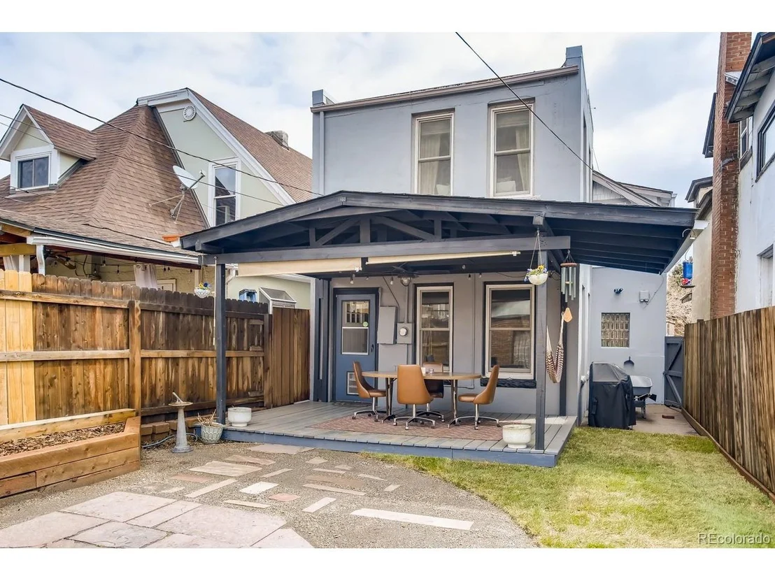 Photo of 257 Fox St