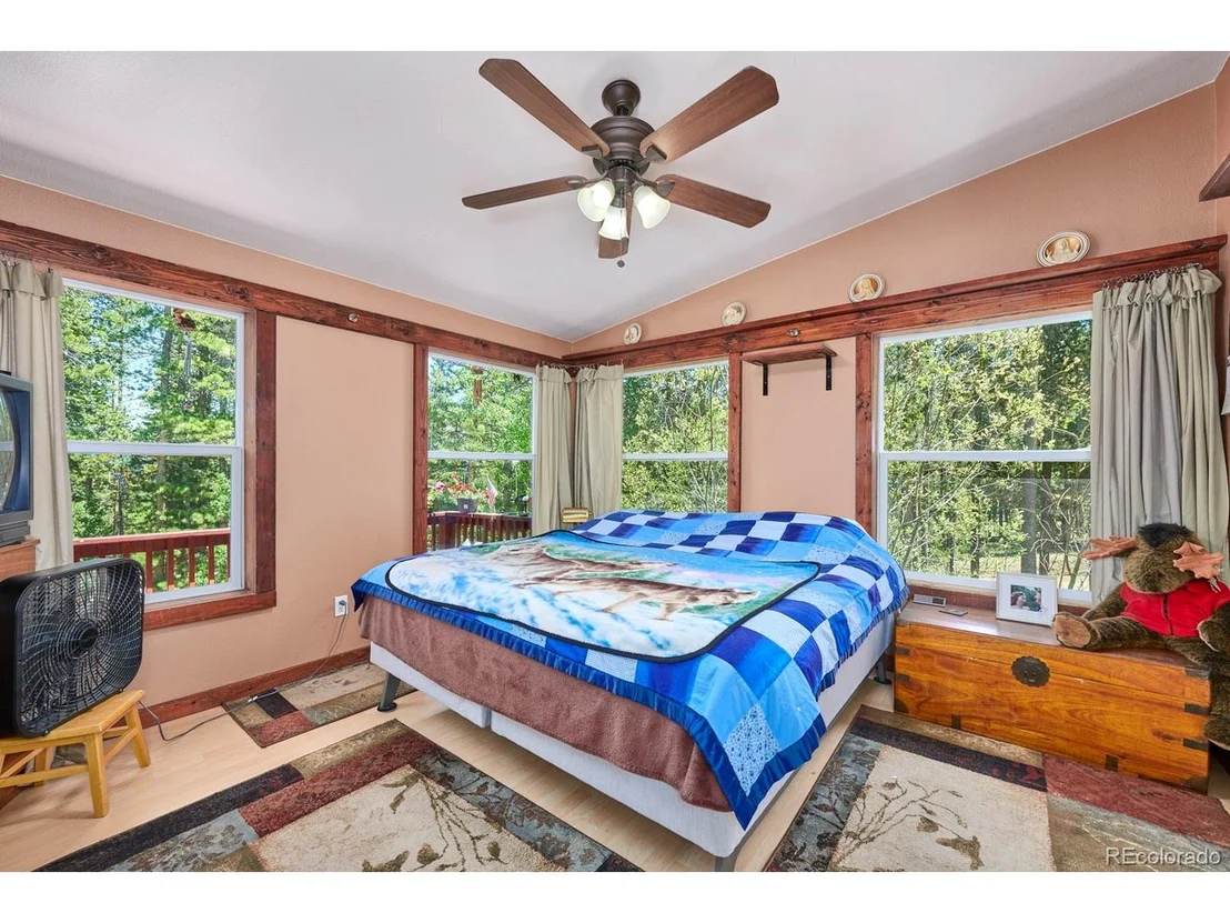 Photo of 603 Mountain View Dr