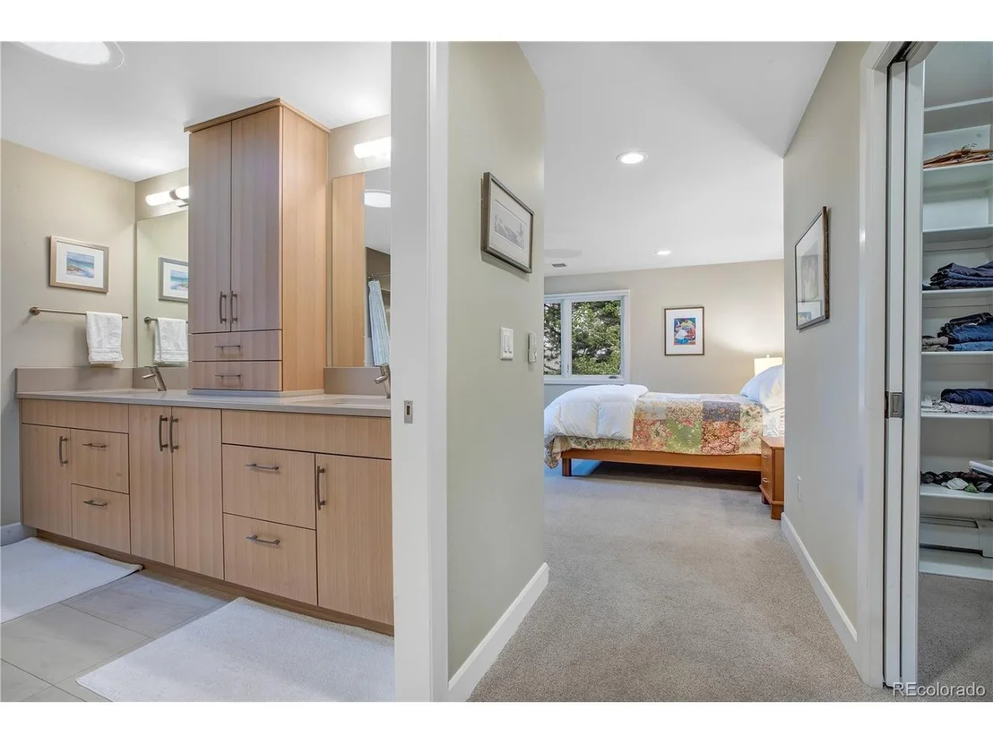Photo of 6647 Apache Ct