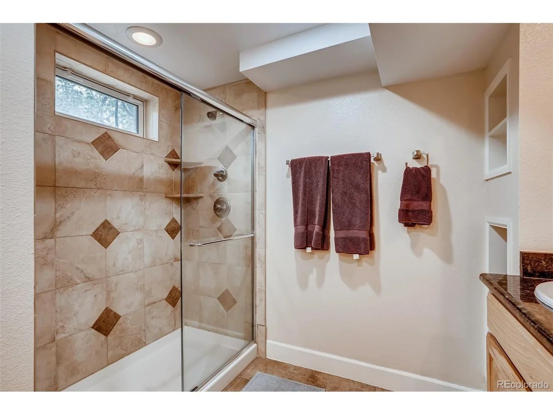 Photo of 303 Helena Cir