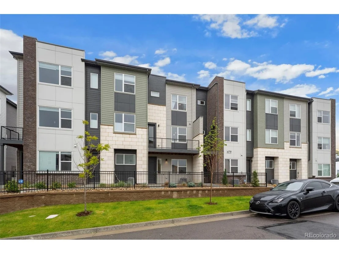 Photo of Unit 105 at 479 Interlocken Blvd