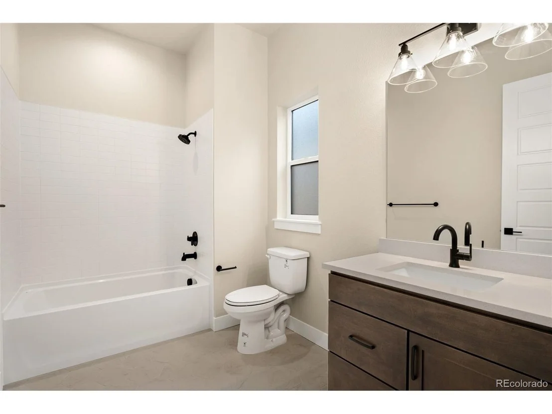 Photo of 1728 Barefoot Dr