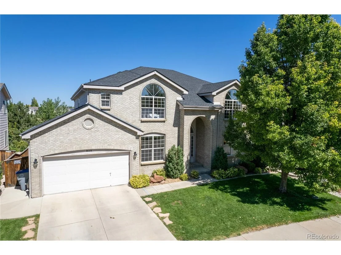 Photo of 646 Clarendon Dr